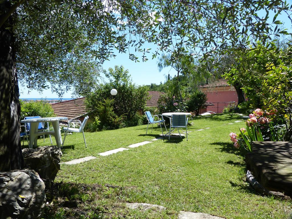 Garden Lodge Chiavari Esterno foto
