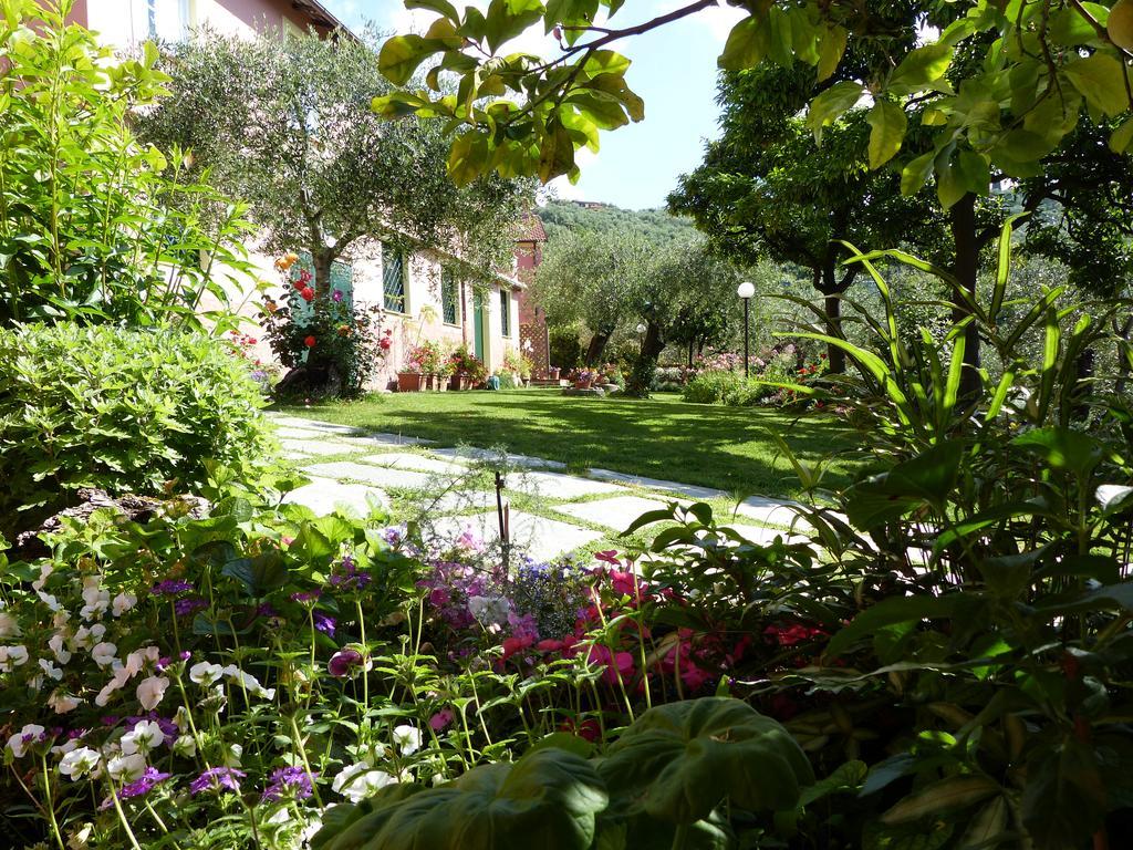 Garden Lodge Chiavari Esterno foto